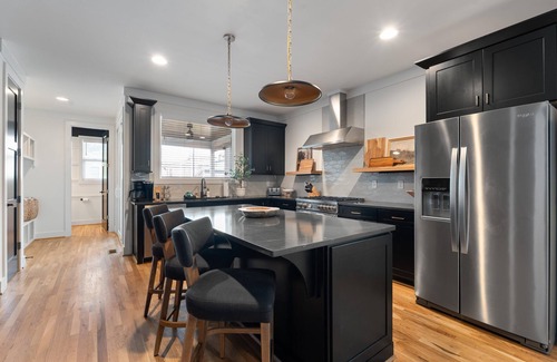 Eighth Avenue House | Professionally Designed 4BR | Hot Tub, Rooftop Lounge, Games & Backyard Vibes