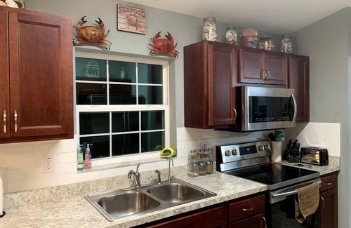 Crystal River House | Professor Rousseau's Adventure Oasis