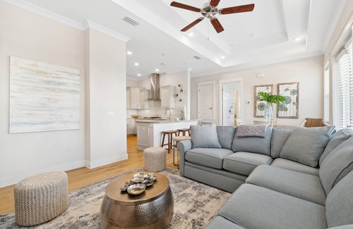 WaterSound Beach House | Prominence - Sea Lily - Pet Friendly, Golf Cart, 4 Bikes, Beach, 2 Pools, 30A