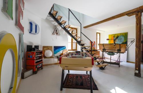 Labouheyre House | Promo 20 pourcent - Grand écran - piscine - baby foot - idéal famille ou amis