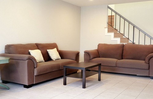 West Covina House | PROMO 5% WEEKLY AND 40% MONTHLY DISCOUNTnTownhouse with 3 bedrooms&2.5 bathrooms