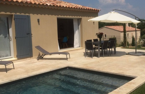 Le Barroux Villa | Promo LE BARROUX -MT VENTOUX- NEW AIR CONDITIONED VILLA WITH SWIMMING POOL AND WIFI.