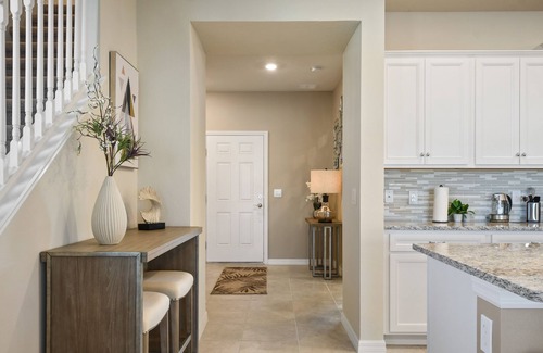 Legacy Park House | PROMO Lovely 5 BR Villa, Private Pool,Resort - by Blue Sky Villas