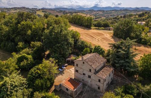 Belmonte Piceno House | PROMO SEPTEMBER - Elegant Country Retreat - Casa dei Farghi