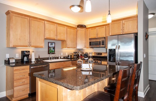 Lincoln City Condo | Promo! Stunning Oceanfront Condo-Private Hot Tub, WiFi, Indoor Pool & HDTV!