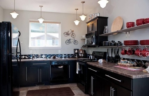 Depoe Bay Condo | Promo! Stunning Ocean View Condo w/Wifi, HDTV & Fireplace and Much More!