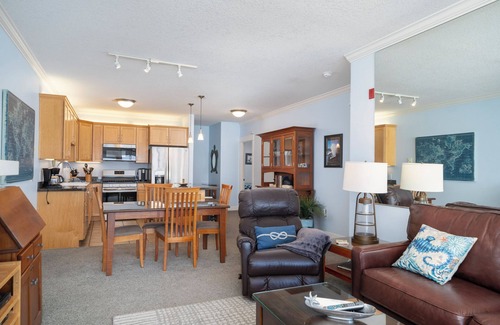 Lincoln City Condo | Promo! Third Floor Condo, Oceanfront, Private Hot Tub, Pool, and Free Wifi