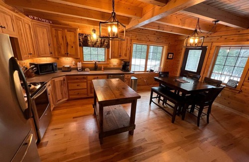 Greenville Cabin | Prong Pond Cabin at Moosehead