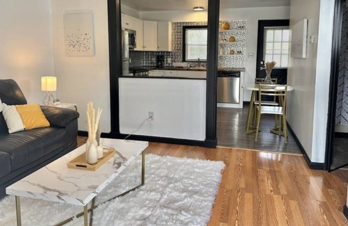 St. Louis House | Property on Primm