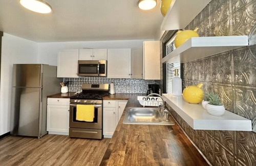 St. Louis House | Property on Primm