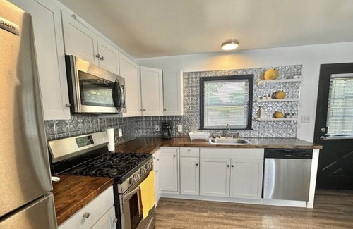 St. Louis House | Property on Primm