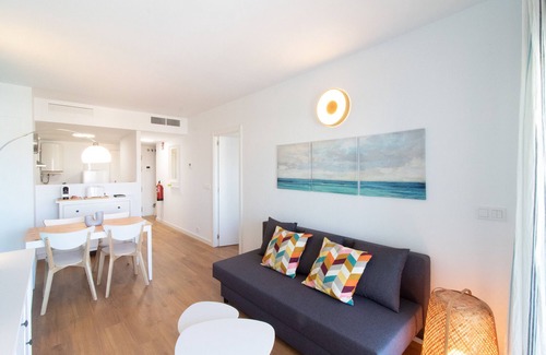 Canet de Berenguer Apartment | Proprietà globali: Appartamento moderno con piscina a Canet Beach