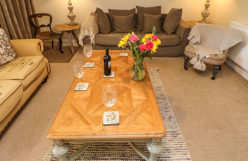 Thoralby Cottage | PROSPECT HOUSE, pet friendly, character holiday cottage in Leyburn