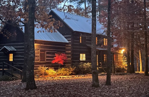 Hanceville Cabin | Prospect Mountain Cabin custom log home sportsman's paradise with fishing lake.