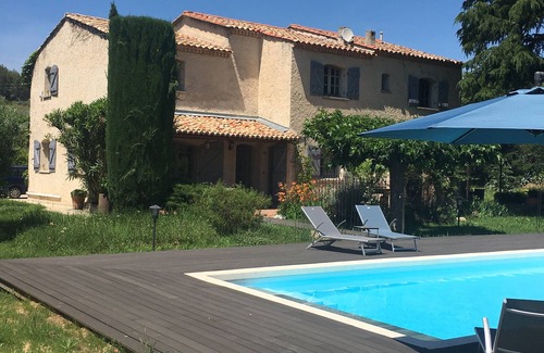 Aubagne House | Provençal bastide in its green setting, pool 10mx5m,6000m² leafy closed park