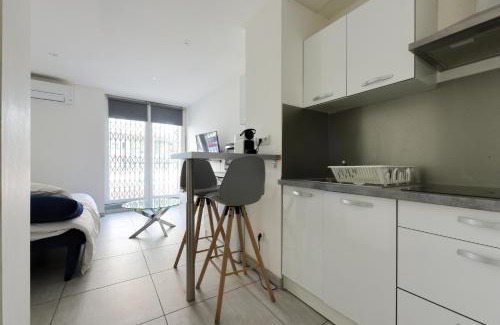 La Fare-les-Oliviers Apartment | Provençal Studio Netflix Appart-hotel-Provence