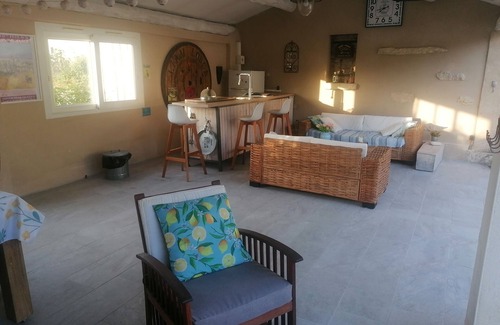 St.-Remy-de-Provence Apartment | Provencal Mazet with swimming pool just for you