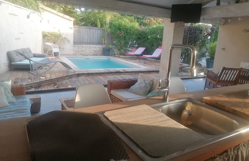 St.-Remy-de-Provence Apartment | Provencal Mazet with swimming pool just for you