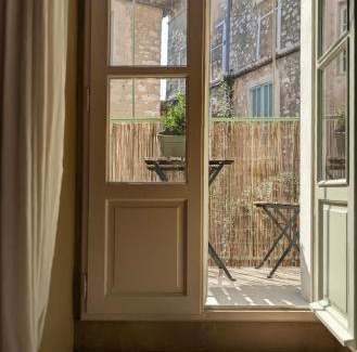 Saint-Paul-de-Vence Apartment | Provencal Escape