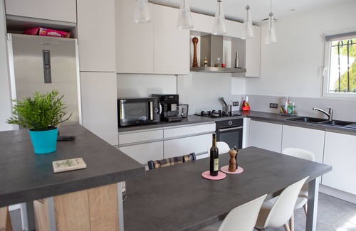 Peynier House | Provencal house, quiet, near Aix en Provence with swimming pool