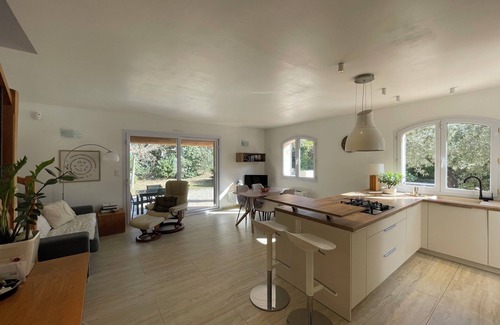 Pertuis House | Provencal house with swimming pool in the Luberon