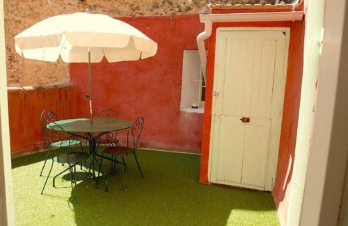 Salernes Apartment | Provencal loft with terrace in the heart of the village