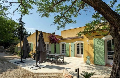 Cuers House | Provencal villa completely restored + swimming pool