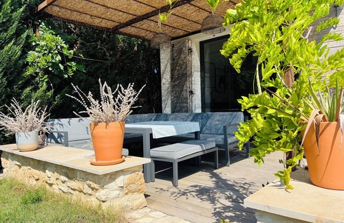 Puyricard House | Provencal villa 10 minutes from downtown Aix-en-Provence.