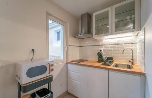 Rosny-sous-Bois Apartment | Ptit Van Gogh