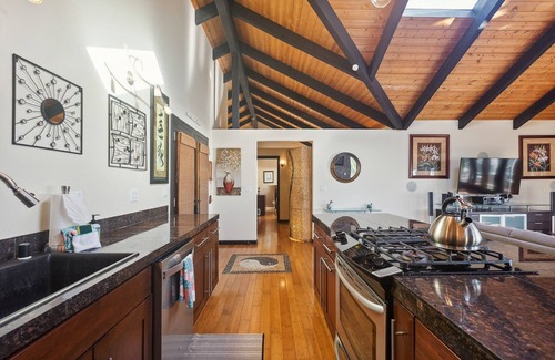 Kalaoa House | Pu'ukala Sunset Estate w/Amazing Ocean Views! by RedAwning