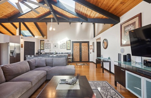 Kalaoa House | Pu'ukala Sunset Estate W/Amazing Ocean Views! 3 Bedroom Home by RedAwning