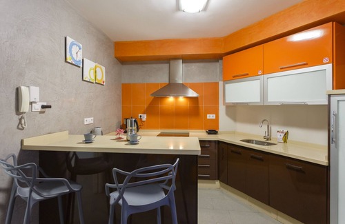 Cadiz Apartment | PUERTA del MAR Family Home by Cadiz4Rentals