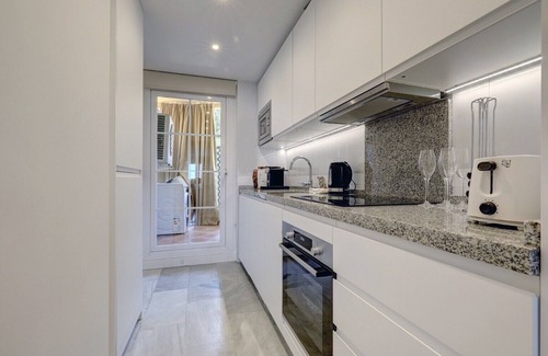 Nueva Andalucia Apartment | Puerto Banus - 2 bedroom apartment with lovely views