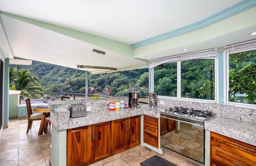 Boca de Tomatlan Apartment | Puerto Vallarta Family Vacation Home, Beach Frontage