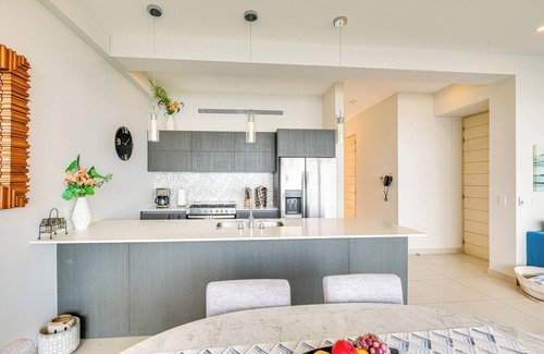 South Shore Hotel Area Condo | Puerto Vallarta Resort Condo, On-Site Beach Access