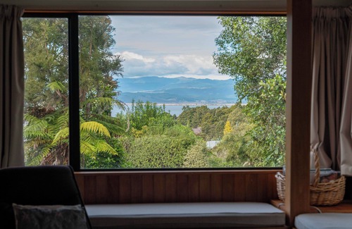 Omori Cottage | Pukawa Haven - Pukawa Bay Holiday Home