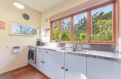 Linkwater House | Pukeko Cottage - Marlborough Sounds Retreat