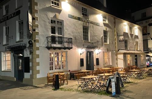 Monmouth Hotel | Punch House Monmouth