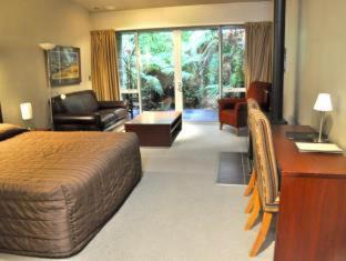 Franz Josef Glacier Hotel | Punga Grove