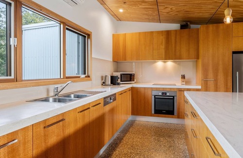 Porepunkah House | Punka River Retreat - Porepunkah, Victoria