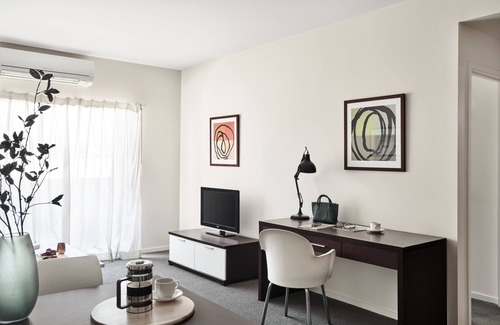 Essendon Apartment | Punthill Essendon