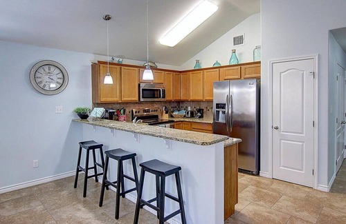 Port Aransas House | ¡Pura Sol! Home, Private Pool, & Golf Cart - Dog Friendly!