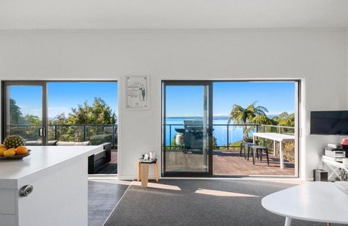 Pukawa House | Puratoke Rise and Shine - Pukawa Holiday Home