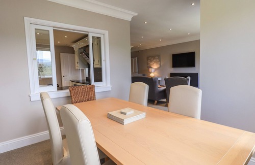 Waterhead Cottage | PURE GRACE, family friendly, with a garden in Ambleside