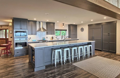 Leland House | Pure Lake Michigan Cottage Getaway Health retreat/Wellness at it's BEST.
