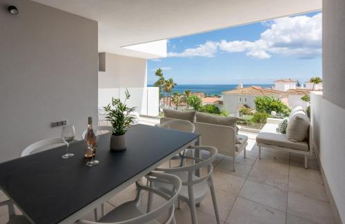 Puerto de la Duquesa Apartment | Pure South 2441 Sea View