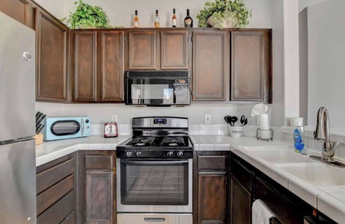 North Las Vegas House | Purple Skies - Lovely Retreat Near the Strip!
