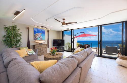 Princeville Apartment | Puu Poa Ocean Bluff Condo, Incredible Views, Walk to Beaches, Pool & Tennis