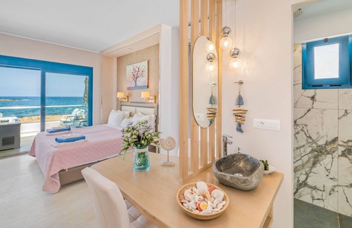Malia Hotel | Pyrgos Beach Hotel Apartments