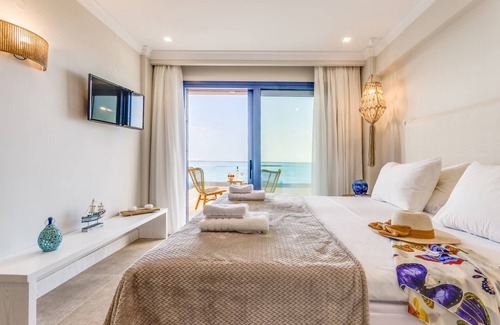 Malia Hotel | Pyrgos Blue